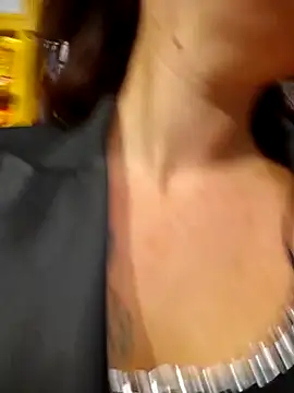 Snapshot of littleladyshelly chatting on 09.17.25 littleladyshelly online show from 09.17.25