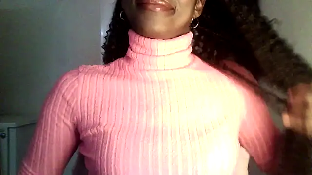 Snapshot of Chatdoll2 chatting on 10.05.25 Chatdoll2 online show from 10.05.25