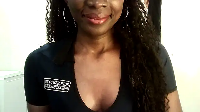 Snapshot of Chatdoll2 chatting on 10.15.25 Chatdoll2 online show from 10.15.25