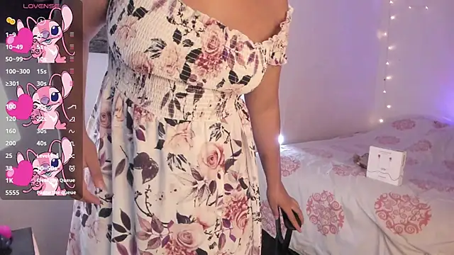 chloe kisses online show from 05.28.26