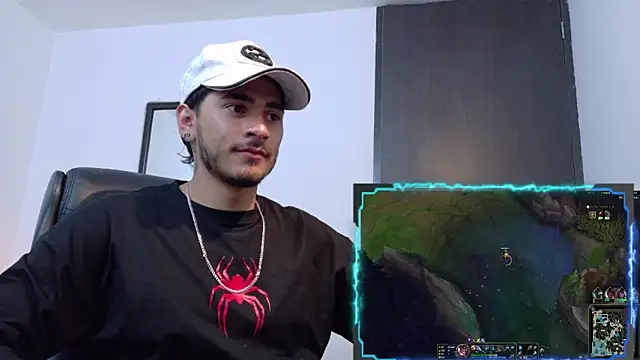 Snapshot of Elian_savoy chatting on 06.13.26 Elian savoy online show from 06.13.26