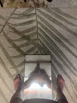 Snapshot of d-dirtydog chatting on 11.02.25 d-dirtydog online show from 11.02.25