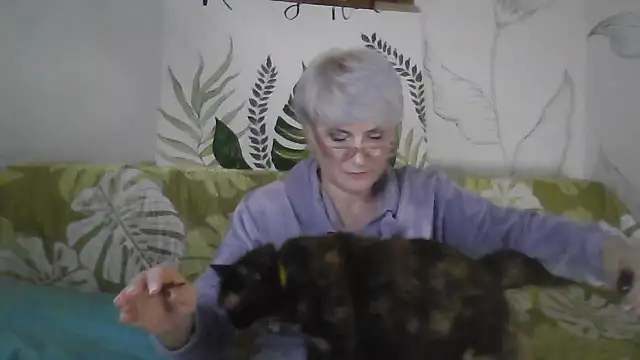 Catty Lady online show from 01.08.26