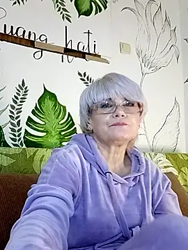 Catty Lady online show from 02.06.26