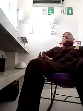 Snapshot of SOY0119DIEGO chatting on 09.28.25 SOY0119DIEGO online show from 09.28.25