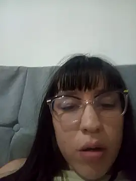 lareinalareinadelanal online show from 12.20.25