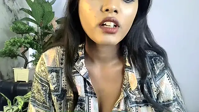 Snapshot of ANNU_ chatting on 04.08.26 ANNU online show from 04.08.26