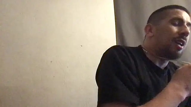 Snapshot of himNIGuys chatting on 11.19.25 himNIGuys online show from 11.19.25