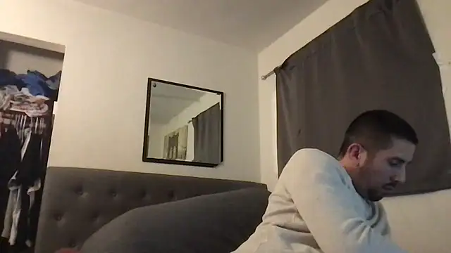 Snapshot of himNIGuys chatting on 11.26.25 himNIGuys online show from 11.26.25