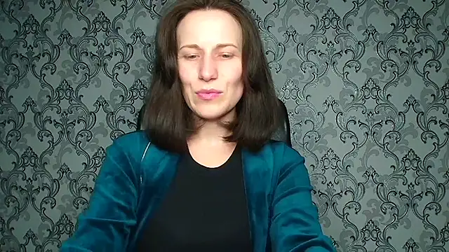 Kelly Kisss online show from 02.04.26