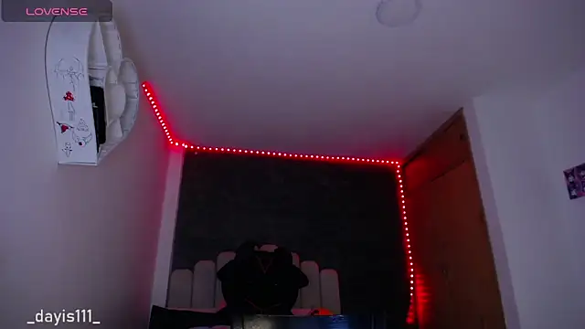 dayis sweet online show from 12.15.25