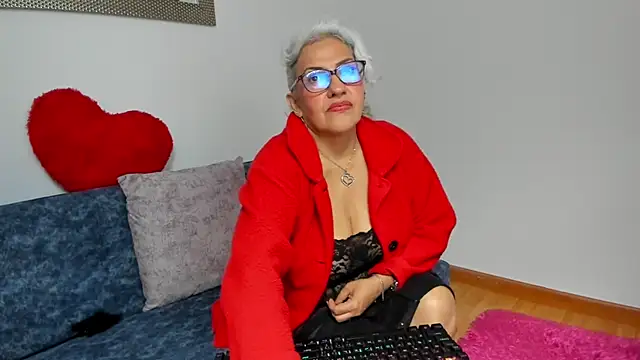 Snapshot of marilyn70 chatting on 02.19.26 marilyn70 online show from 02.19.26