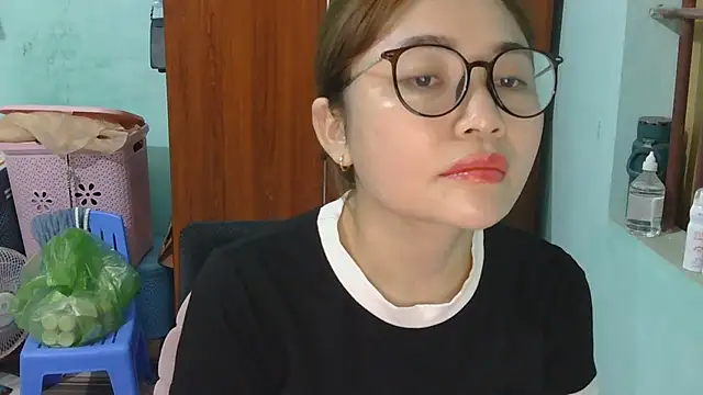 Uhem112 online show from 10.20.25