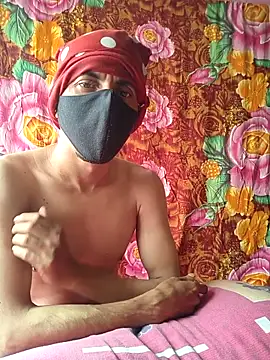 Seducing couple online show from 11.21.25