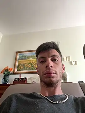 Lucamilano1991 online show from 10.26.25