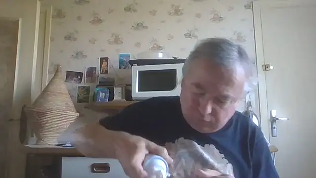 Snapshot of gegevincent chatting on 03.18.26 gegevincent online show from 03.18.26