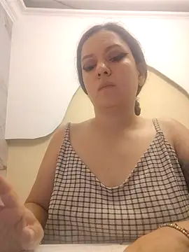 Snapshot of Abbyjoness21 chatting on 10.13.25 Abbyjoness21 online show from 10.13.25