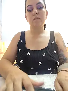 Snapshot of Abbyjoness21 chatting on 10.17.25 Abbyjoness21 online show from 10.17.25