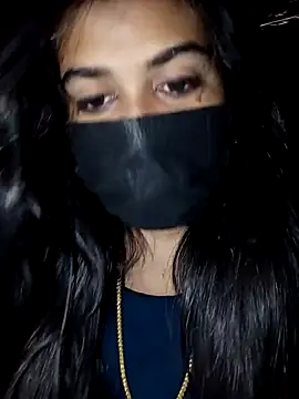 Snapshot of umairahaasan_1 chatting on 10.29.25 umairahaasan 1 online show from 10.29.25