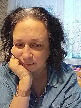 LedyVenera online show from 11.15.25