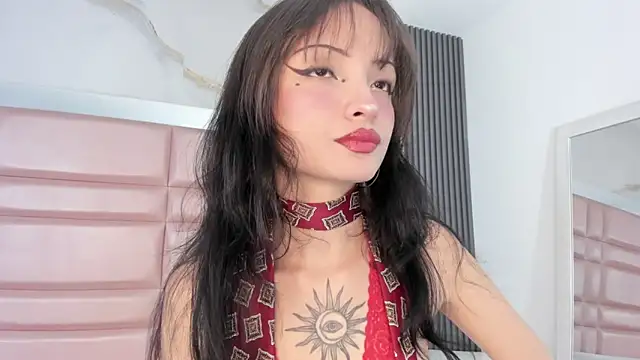 Snapshot of MaddieStark chatting on 10.15.25 MaddieStark online show from 10.15.25