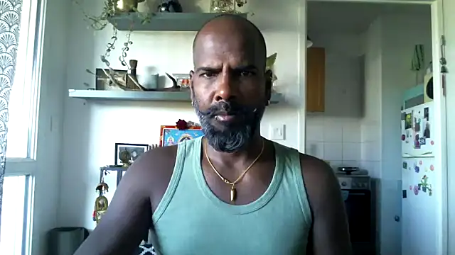 Snapshot of frenchblackc31 chatting on 09.11.25 frenchblackc31 online show from 09.11.25