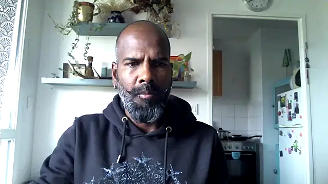 Snapshot of frenchblackc31 chatting on 09.13.25 frenchblackc31 online show from 09.13.25