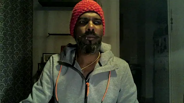 Snapshot of frenchblackc31 chatting on 10.13.25 frenchblackc31 online show from 10.13.25