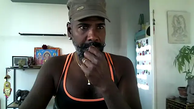Snapshot of frenchblackc31 chatting on 10.14.25 frenchblackc31 online show from 10.14.25