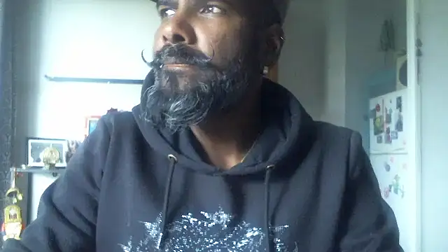 Snapshot of frenchblackc31 chatting on 10.26.25 frenchblackc31 online show from 10.26.25