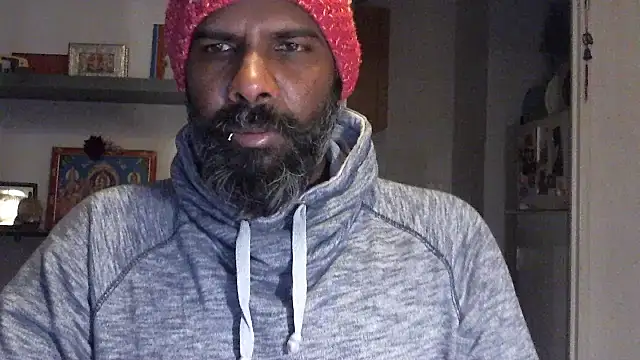 Snapshot of frenchblackc31 chatting on 11.21.25 frenchblackc31 online show from 11.21.25