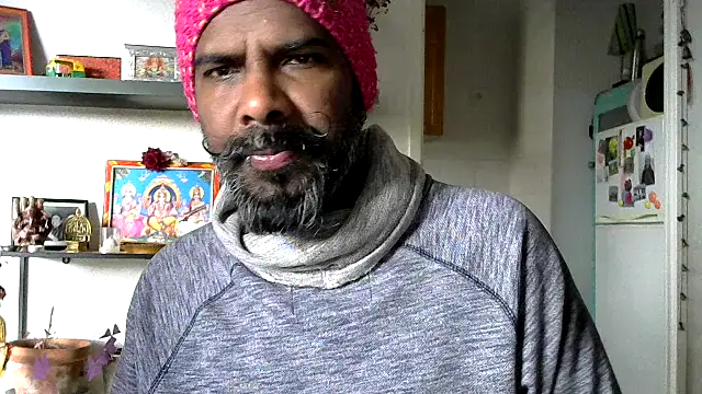 Snapshot of frenchblackc31 chatting on 01.08.26 frenchblackc31 online show from 01.08.26