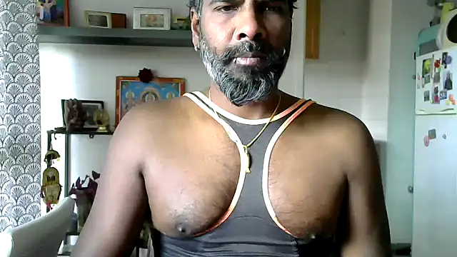 Snapshot of frenchblackc31 chatting on 04.03.26 frenchblackc31 online show from 04.03.26