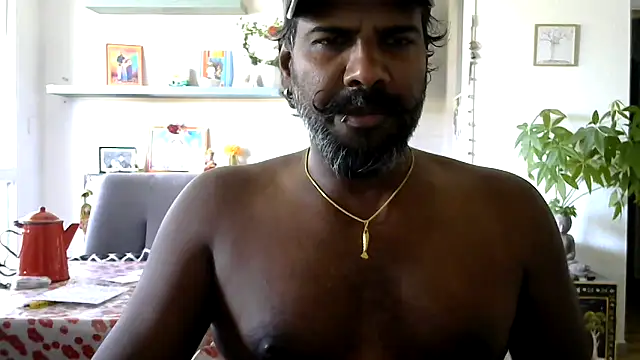 Snapshot of frenchblackc31 chatting on 06.18.26 frenchblackc31 online show from 06.18.26