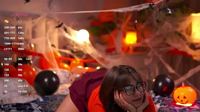 Snapshot of Julia_PR0 chatting on 11.01.25 Julia PR0 online show from 11.01.25