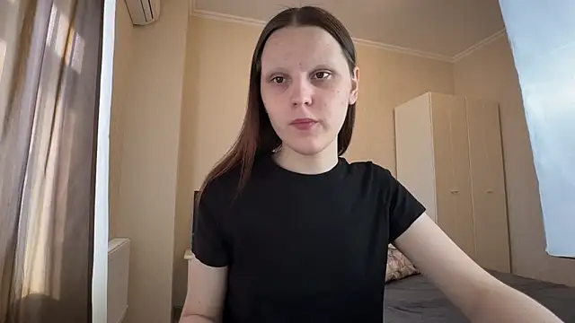 Snapshot of vertul1ana chatting on 05.27.26 vertul1ana online show from 05.27.26