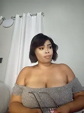 MadamPinky online show from 02.08.26