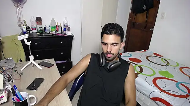 DiegoDesire20 online show from 04.20.26