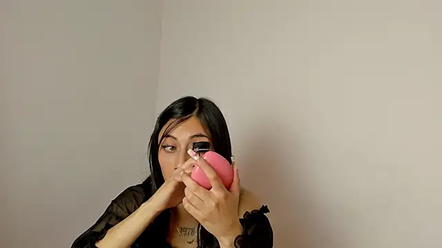 Alanaloiiss  online show from 02.12.26