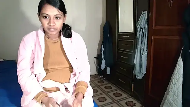 Snapshot of indiansweetflava chatting on 07.15.26 indiansweetflava online show from 07.15.26