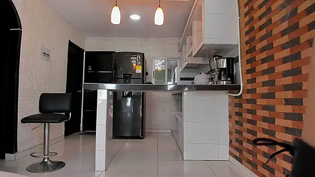 violetta pretty online show from 11.12.25