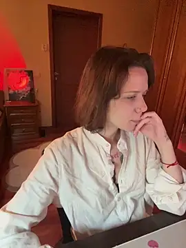 enchanting chloe online show from 10.12.25