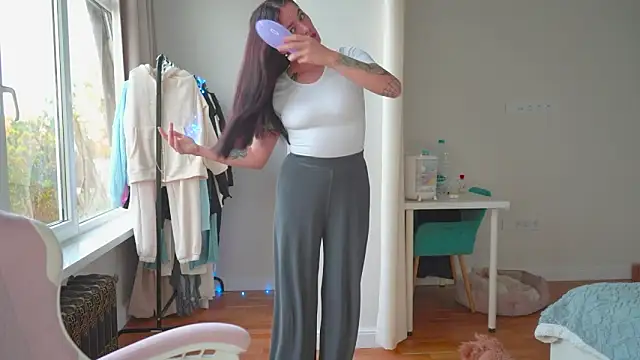 EwelynScott online show from 11.05.25