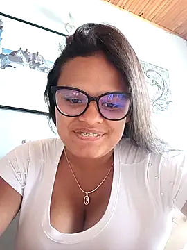 Snapshot of luluboobs9 chatting on 12.04.25 luluboobs9 online show from 12.04.25