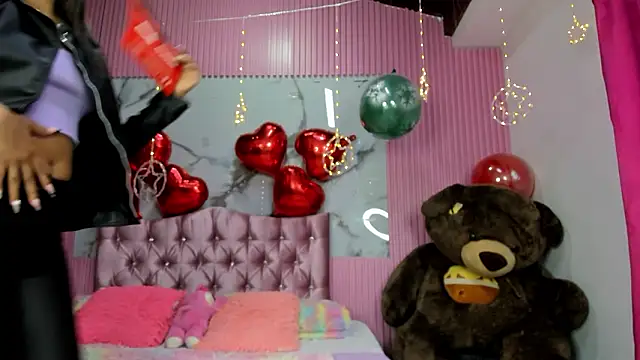 Mindy 19 online show from 03.28.26