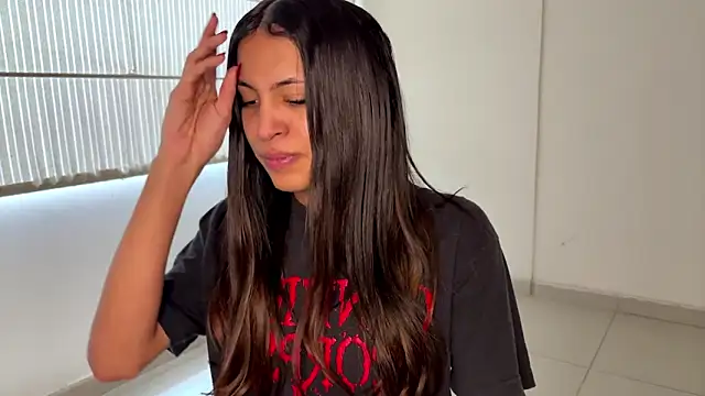 clara evanss s online show from 03.05.26