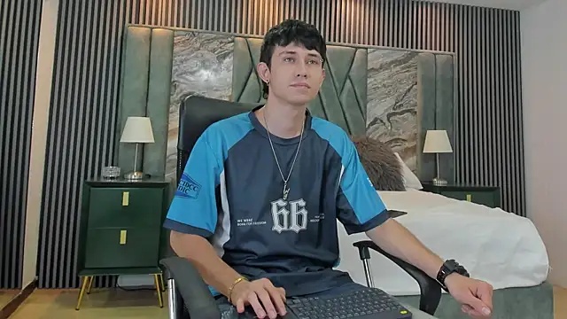 Michael blue online show from 09.23.25