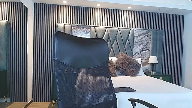 Michael blue online show from 02.12.26