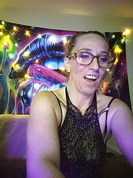 Snapshot of we_are_fucking_serious chatting on 06.17.26 we are fucking serious online show from 06.17.26