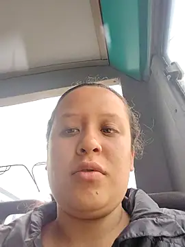 Snapshot of You-sexy-starr chatting on 11.17.25 You-sexy-starr online show from 11.17.25